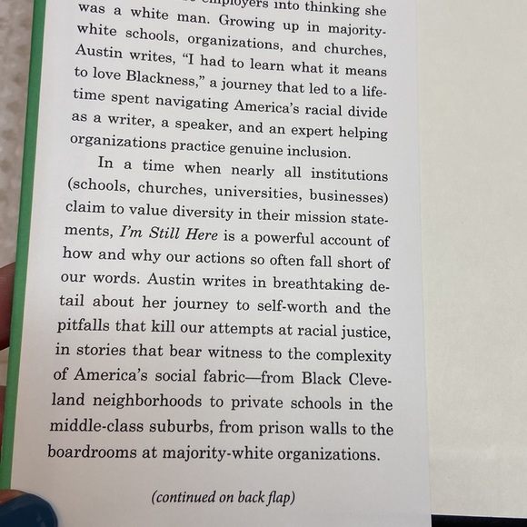I’M STILL HERE: BLACK DIGNITY IN WORLD MADE FOR WHITENESS Austin Channing Brown - Picture 4 of 8